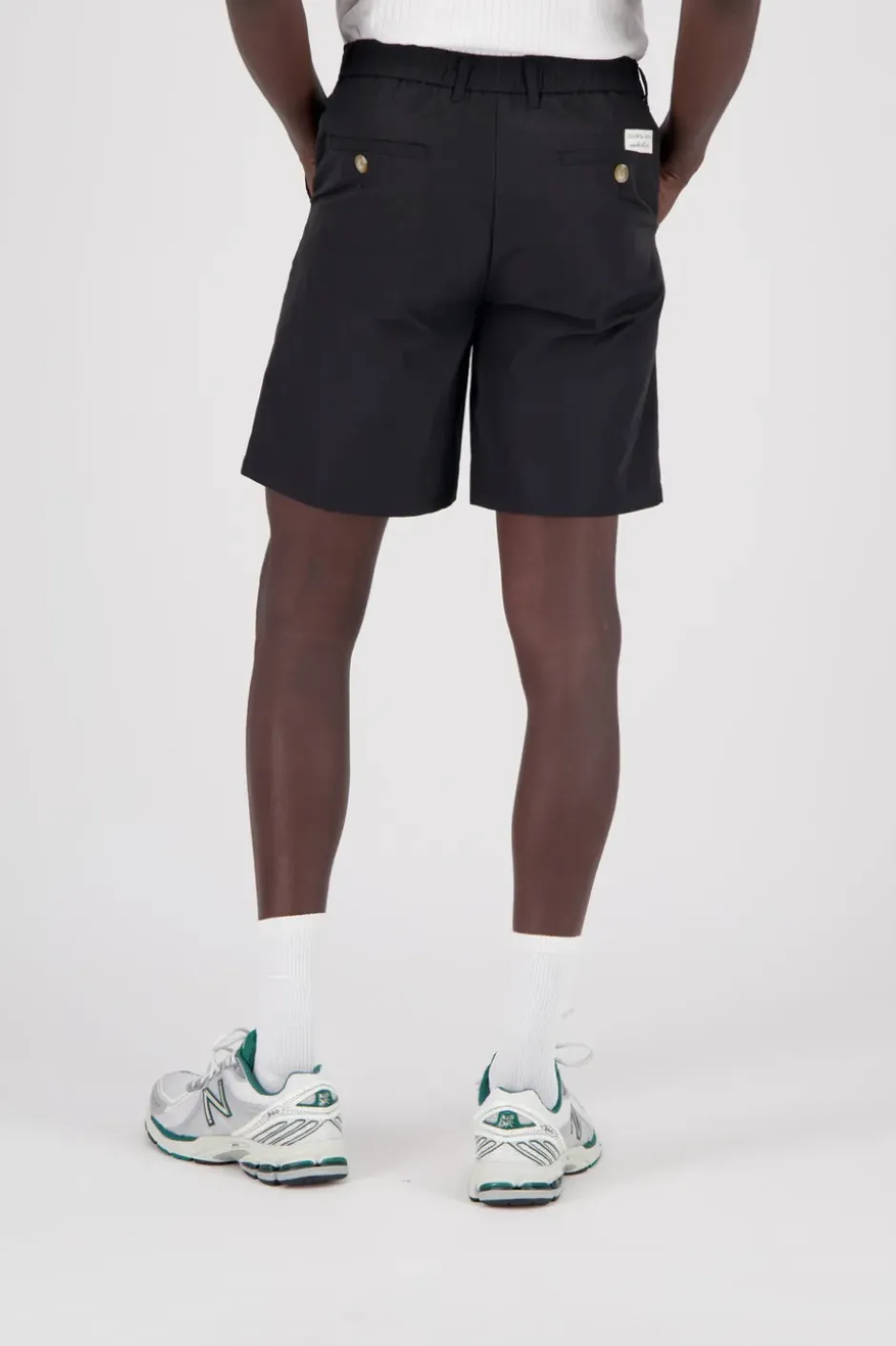 Shorts*Colours & Sons Shorts with Pleats - Black
